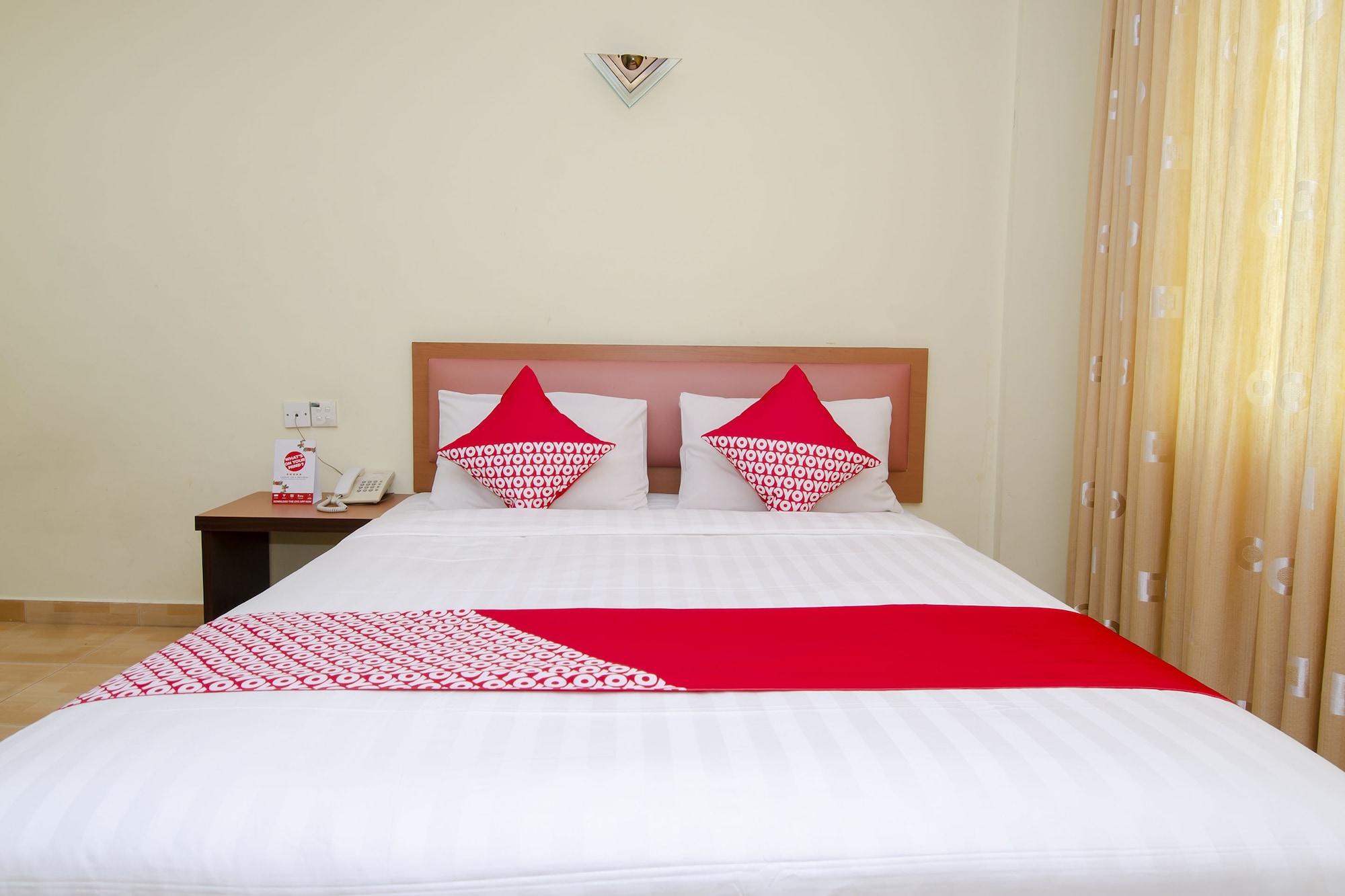 Halim Hotel Tanjung Pinang Exterior photo