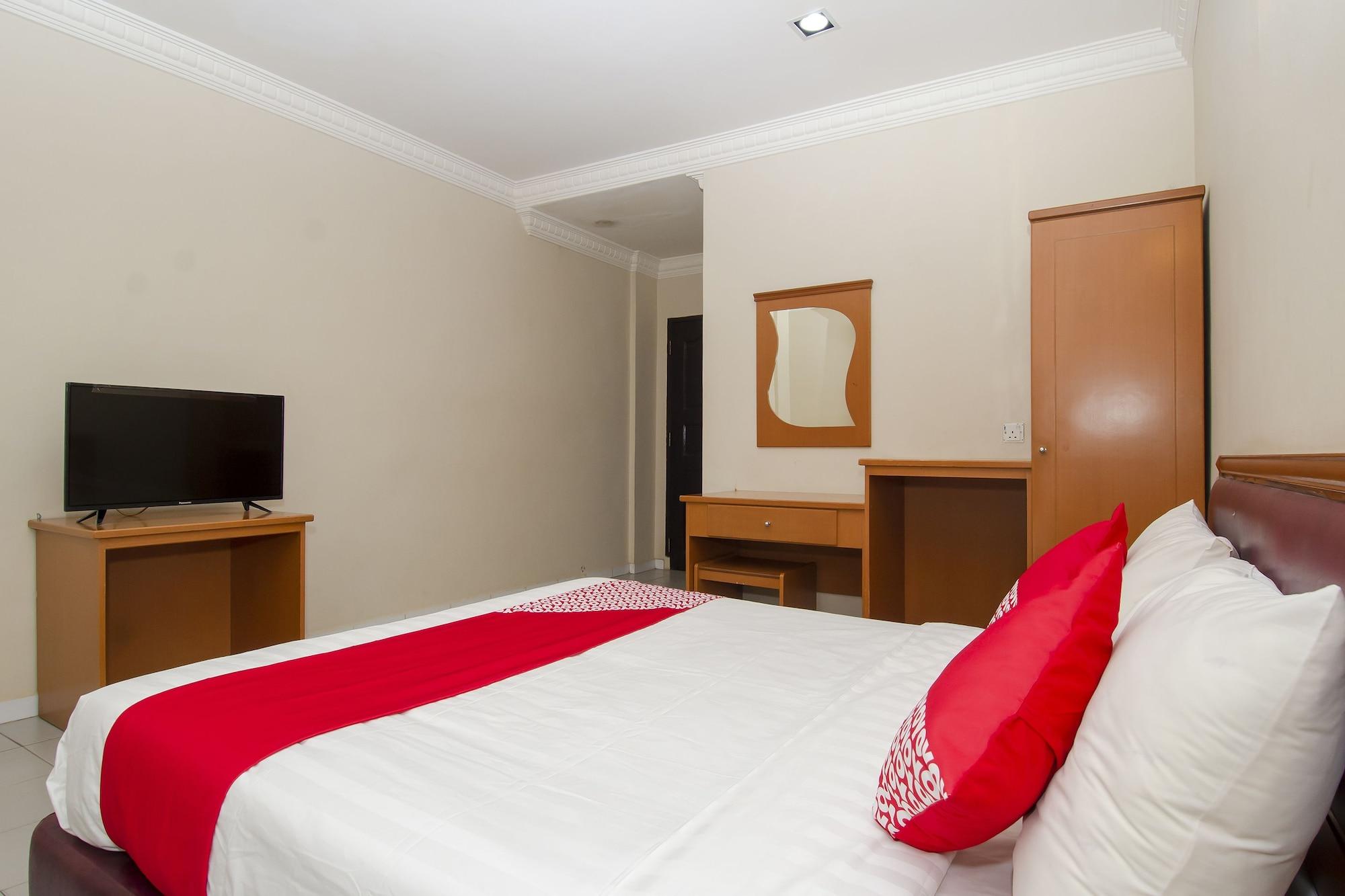 Halim Hotel Tanjung Pinang Exterior photo