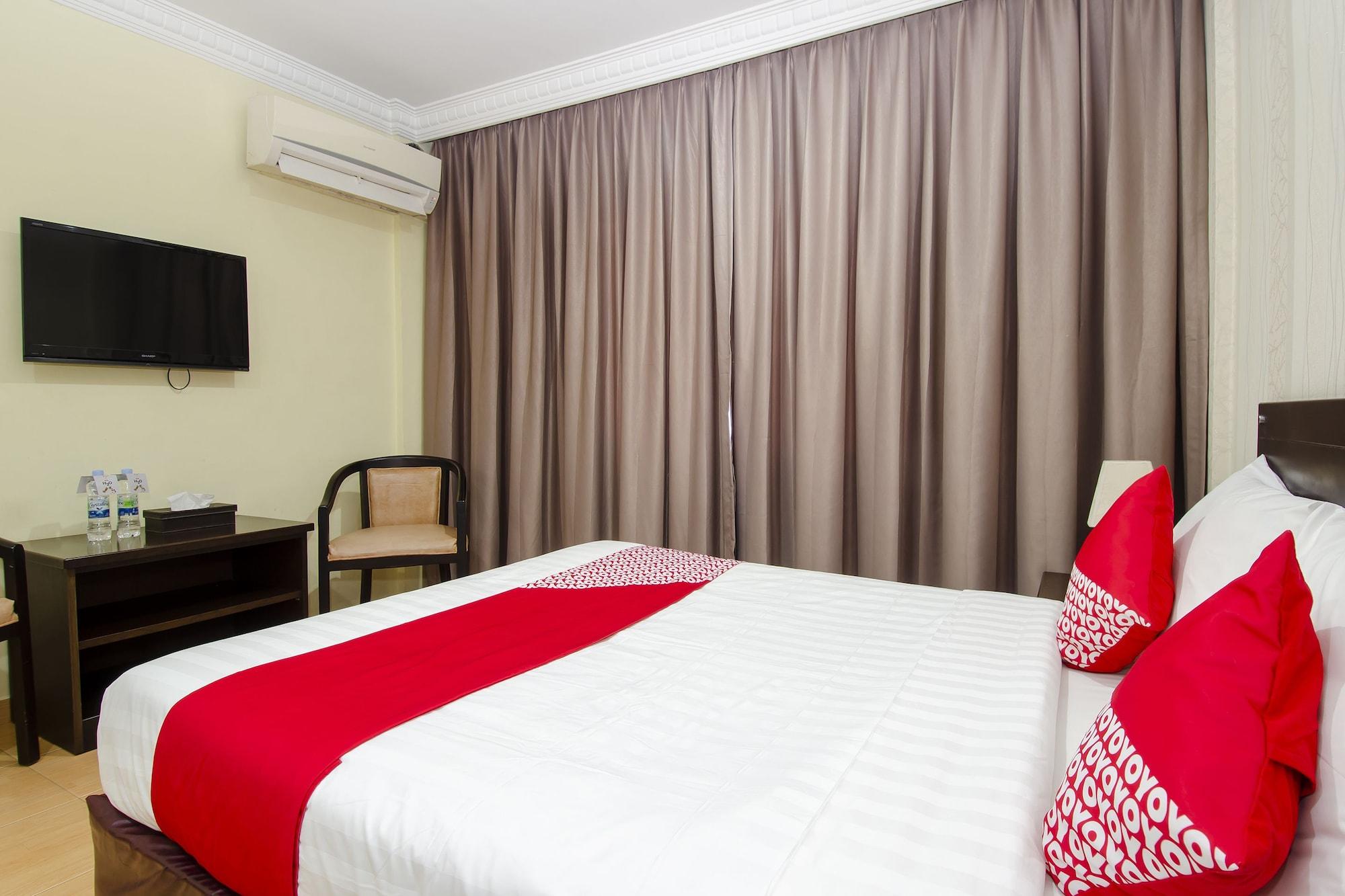 Halim Hotel Tanjung Pinang Exterior photo