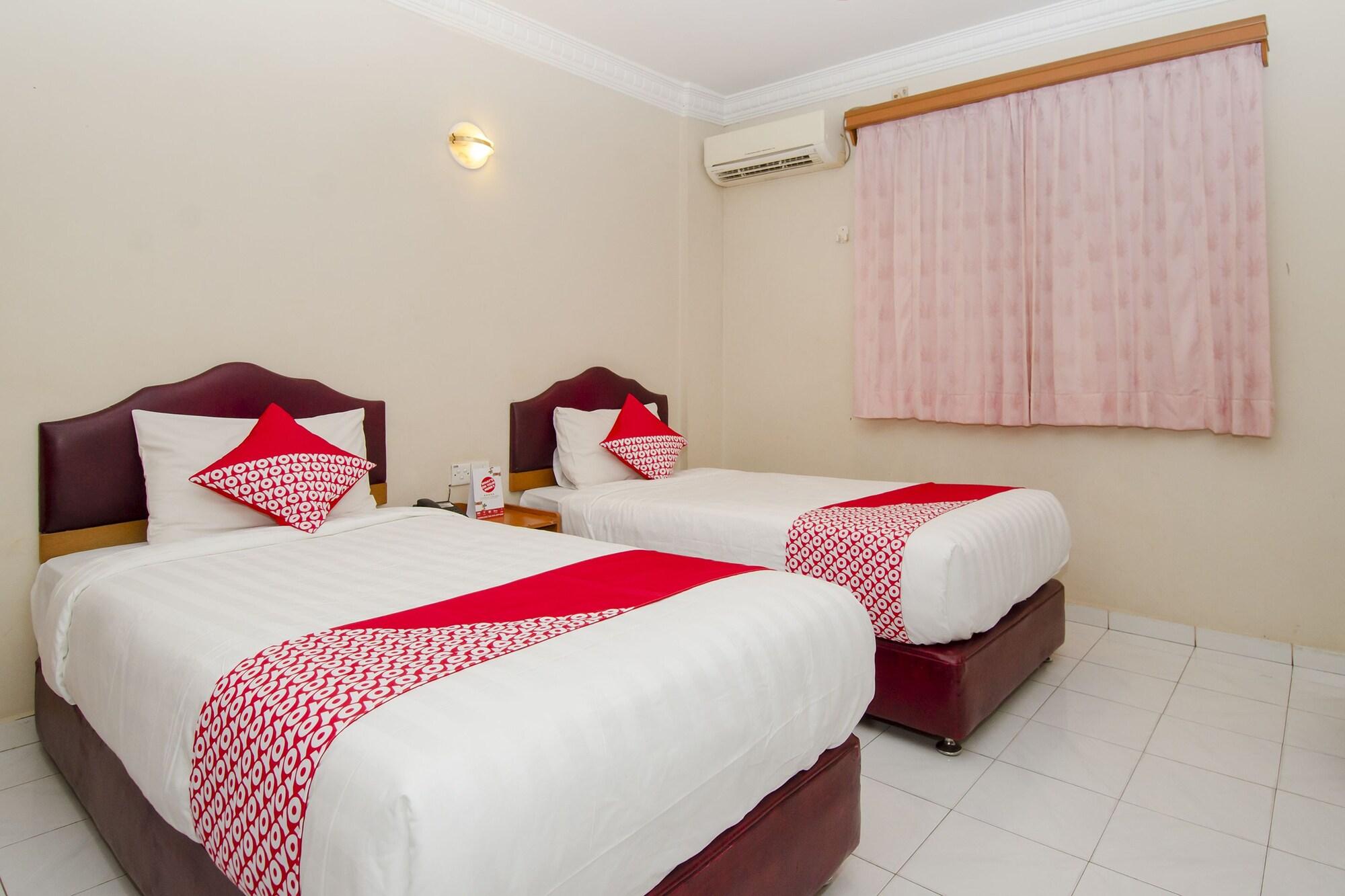 Halim Hotel Tanjung Pinang Exterior photo