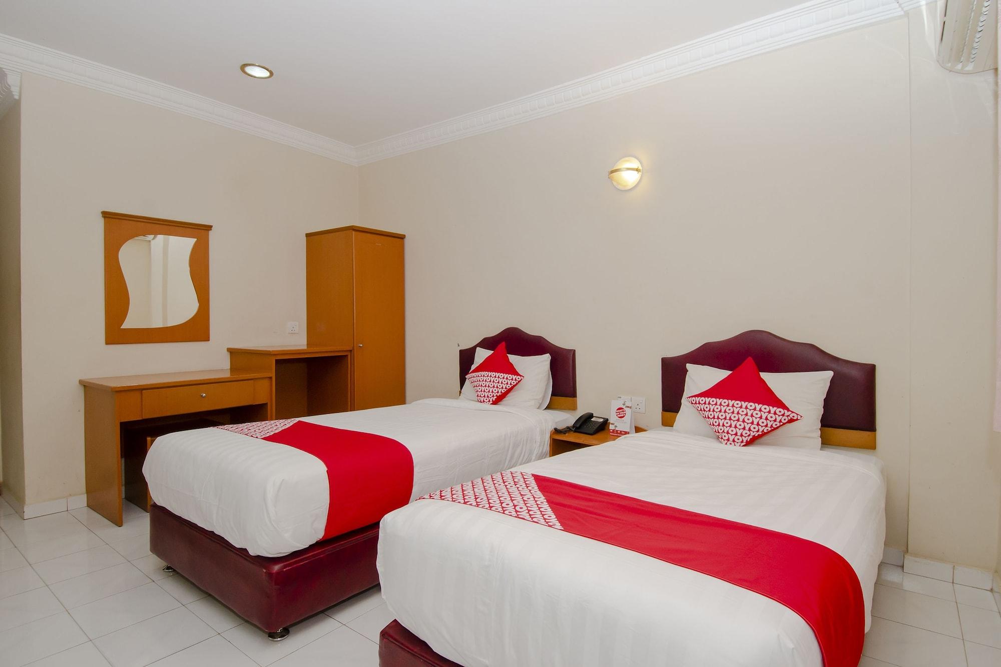 Halim Hotel Tanjung Pinang Exterior photo