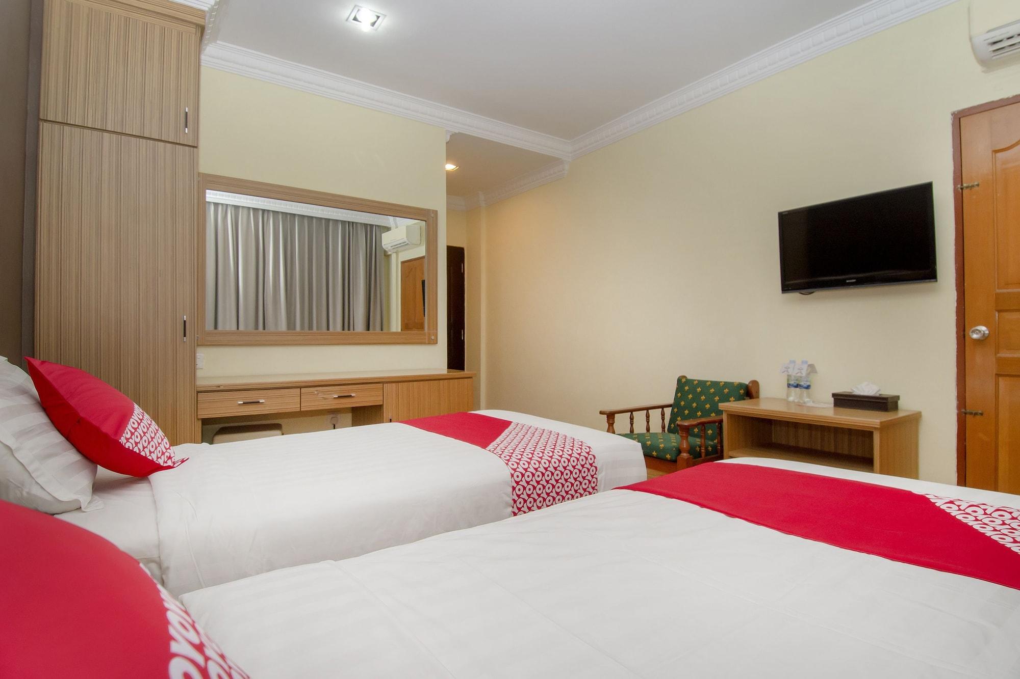 Halim Hotel Tanjung Pinang Exterior photo